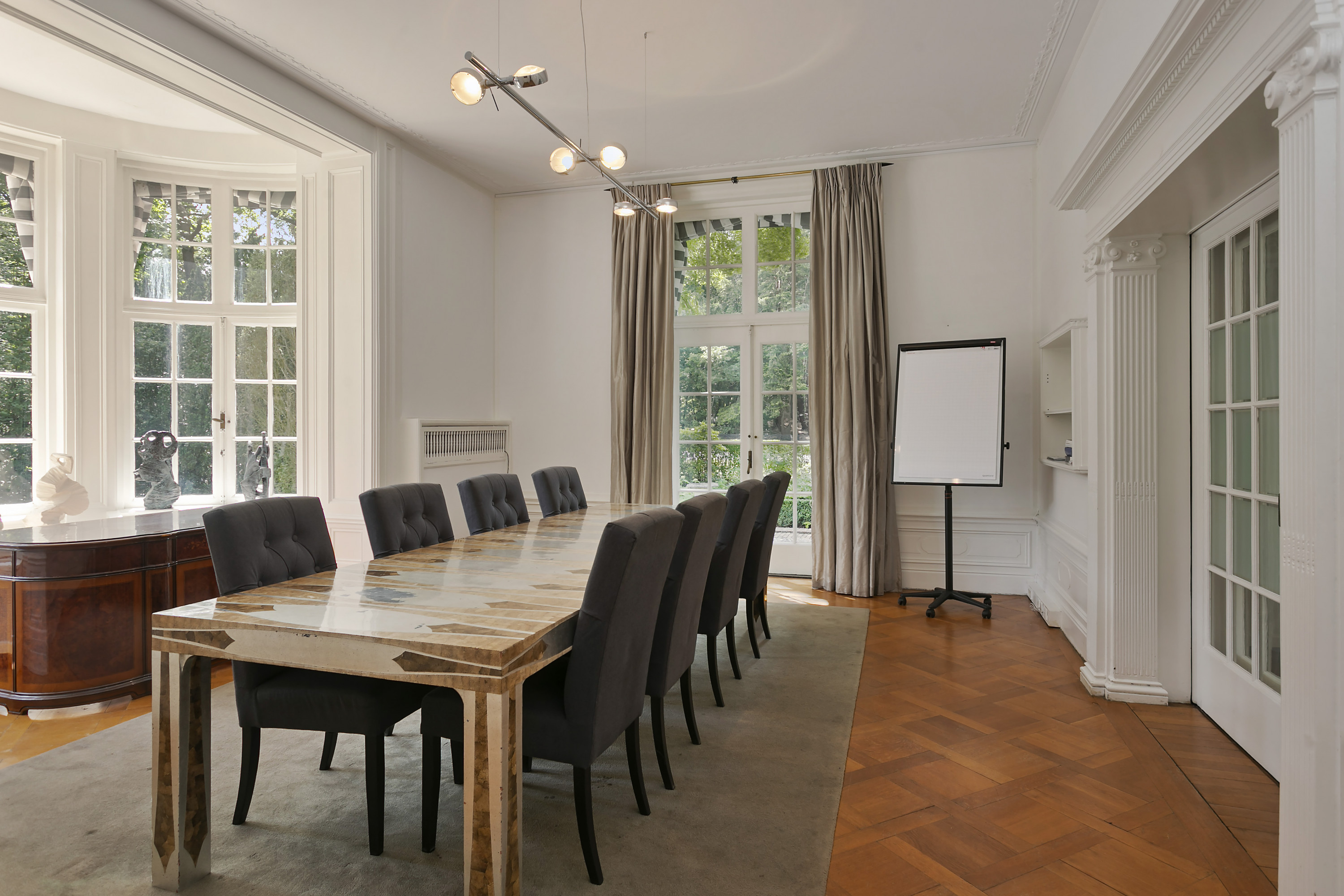De vergaderzaal van LegalMatch in Bussum
